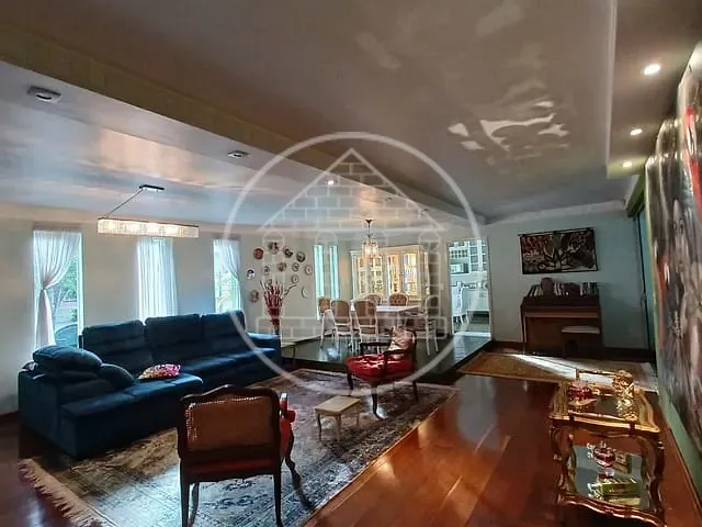 Casa com 572m² 6 quartos e 6 banheiros, à venda ou para alugar, no bairro Jardim Marajoara em São Paulo