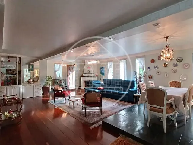 Casa com 572m² 6 quartos e 6 banheiros, à venda ou para alugar, no bairro Jardim Marajoara em São Paulo