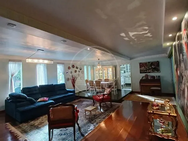 Casa com 572m² 6 quartos e 6 banheiros, à venda ou para alugar, no bairro Jardim Marajoara em São Paulo