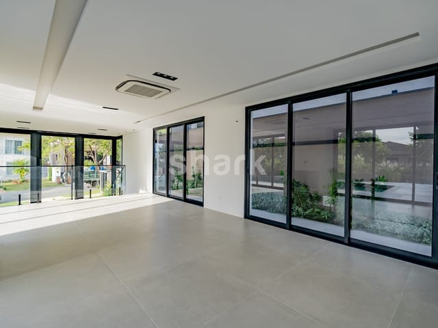 Casa com 646m² 4 quartos e 6 banheiros, à venda, no bairro Alphaville em Santana de Parnaíba