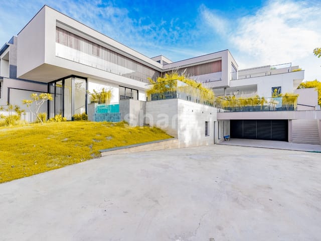 Casa com 646m² 4 quartos e 6 banheiros, à venda, no bairro Alphaville em Santana de Parnaíba