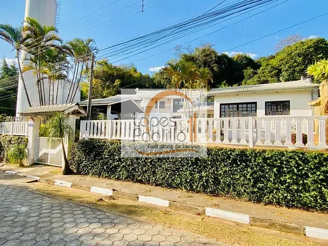 Casa com 602m² 3 quartos e 4 banheiros, à venda, no bairro Parque Rio Abaixo em Atibaia