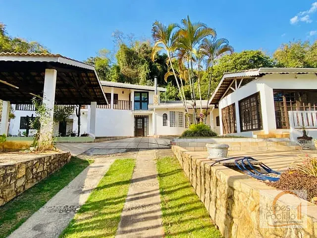 Casa com 602m² 3 quartos e 4 banheiros, à venda, no bairro Parque Rio Abaixo em Atibaia
