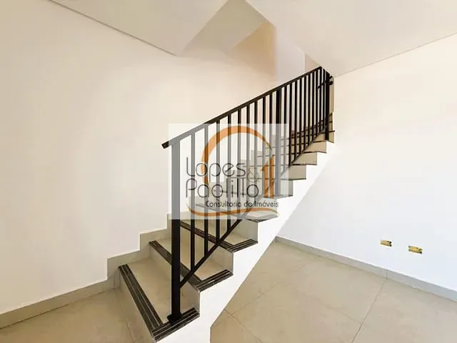 Casa com 103m² 2 quartos e 2 banheiros, à venda, no bairro Jardim Santo Antônio em Atibaia