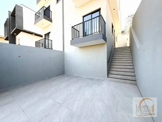 Casa com 103m² 2 quartos e 2 banheiros, à venda, no bairro Jardim Santo Antônio em Atibaia