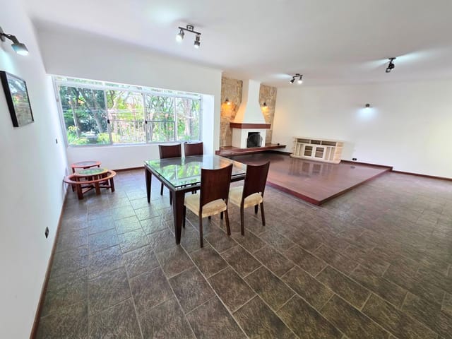 Casa com 411m² 3 quartos e 3 banheiros, à venda, no bairro Parque São Domingos em São Paulo
