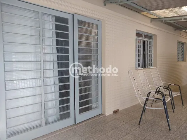 Casa com 242m² 2 quartos e 1 banheiro, à venda, no bairro Jardim Nova Europa em Campinas