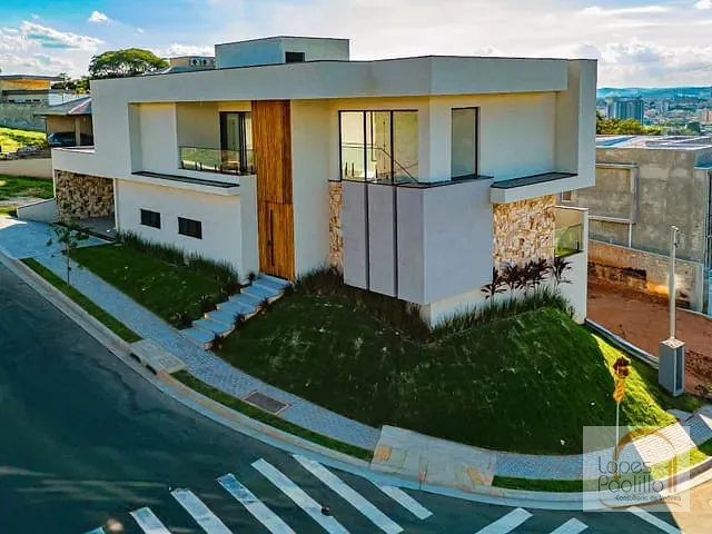Casa com 392m² 4 quartos e 4 banheiros, à venda, no bairro Nova Gardênia em Atibaia