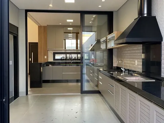 Casa com 240m² 3 quartos e 5 banheiros, à venda, no bairro Jardim Bréscia em Indaiatuba