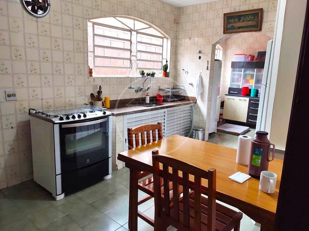 Casa, 4 quartos, 260 m² - Foto 9