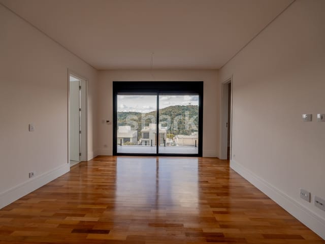 Casa com 450m² 4 quartos e 6 banheiros, à venda, no bairro Alphaville em Santana de Parnaíba