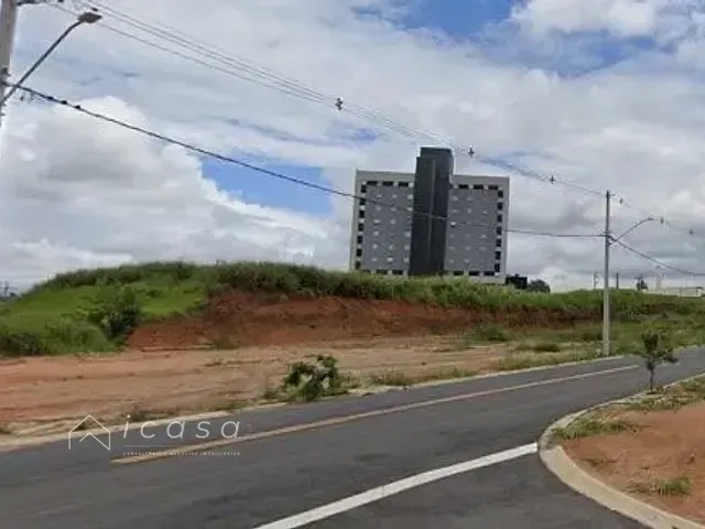 Casa com 130m² 3 quartos e 2 banheiros, à venda, no bairro Jardim Maria Cândida em Caçapava