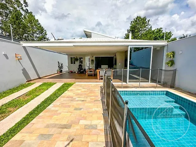 Casa com 310m² 3 quartos e 2 banheiros, à venda, no bairro Jardim Casa Grande em São Paulo