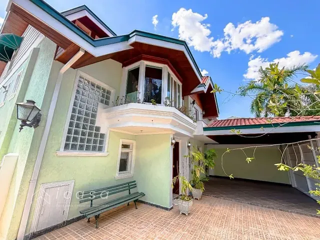 Casa com 434m² 4 quartos e 6 banheiros, à venda ou para alugar, no bairro Jardim das Colinas em São José dos Campos