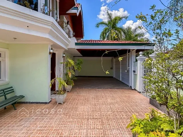Casa com 434m² 4 quartos e 6 banheiros, à venda ou para alugar, no bairro Jardim das Colinas em São José dos Campos