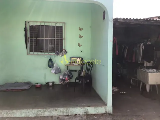Casa com 250m² 2 quartos e 1 banheiro, à venda, no bairro Residencial Comercial Cidade Vista Alegre em Pindamonhangaba