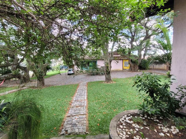 Casa 5 quartos e 5 banheiros, para alugar, no bairro Bela Vista em Pindamonhangaba