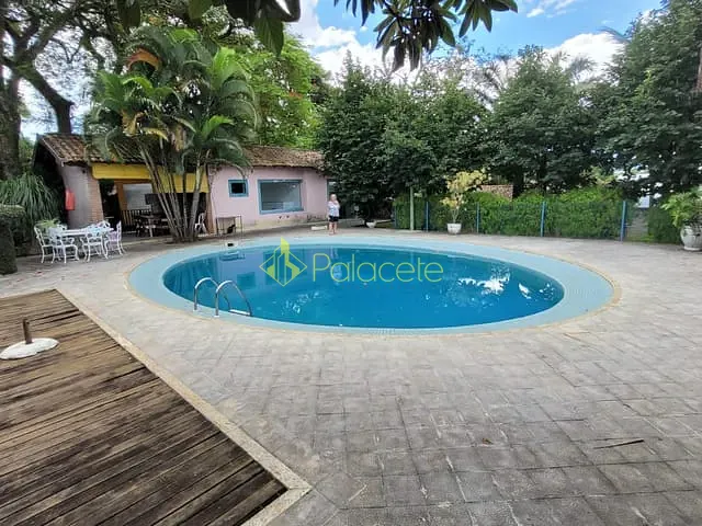 Casa 5 quartos e 5 banheiros, para alugar, no bairro Bela Vista em Pindamonhangaba