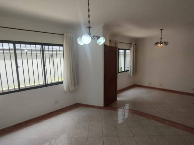 Casa com 89m² 3 quartos e 2 banheiros, à venda, no bairro Vila Lúcia em São Paulo
