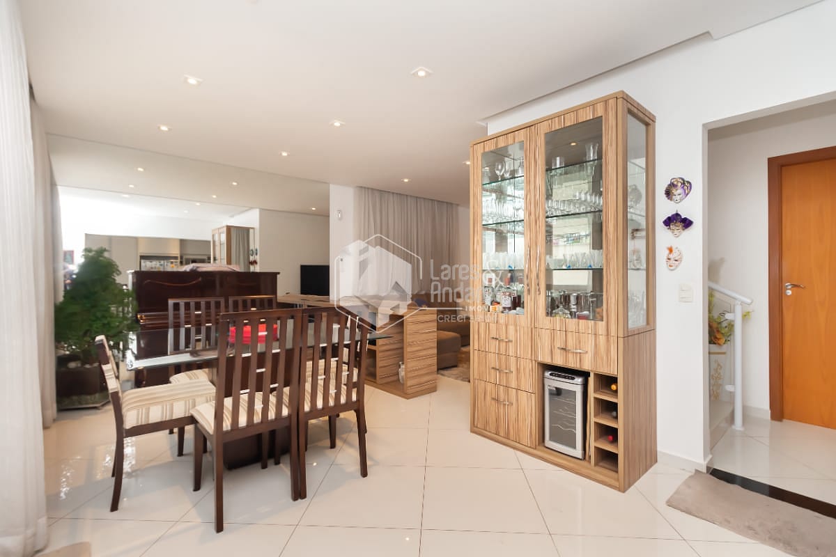 Casa, 4 quartos, 210 m² - Foto 32