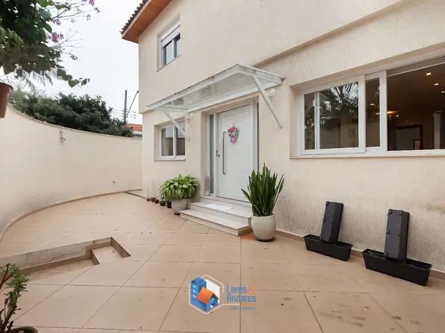 Casa com 210m² 4 quartos e 4 banheiros, à venda, no bairro Parque São Domingos em São Paulo
