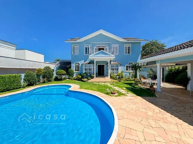 Casa com 740m² 4 quartos e 6 banheiros, à venda, no bairro Residencial Santa Helena em Caçapava