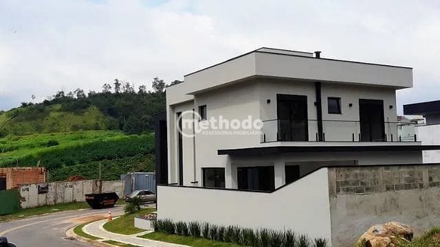 Casa, 3 quartos, 247 m² - Foto 3