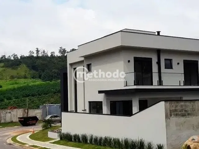 Casa com 300m² 3 quartos e 5 banheiros, à venda, no bairro Roncáglia em Valinhos