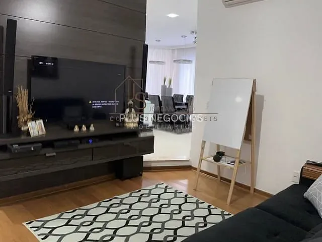 Casa com 366m² 3 quartos e 5 banheiros, à venda, no bairro Parque Residencial Villa dos Inglezes em Sorocaba