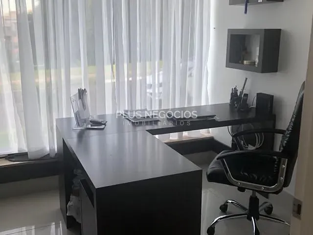 Casa com 366m² 3 quartos e 5 banheiros, à venda, no bairro Parque Residencial Villa dos Inglezes em Sorocaba