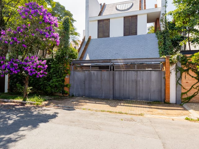 Casa com 407m² 4 quartos e 6 banheiros, à venda, no bairro Alto de Pinheiros em São Paulo