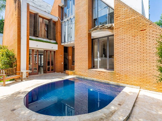 Casa com 407m² 4 quartos e 6 banheiros, à venda, no bairro Alto de Pinheiros em São Paulo