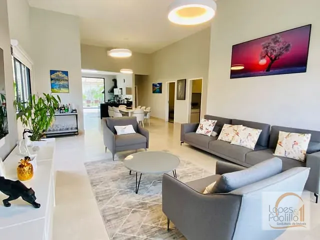 Casa com 600m² 3 quartos e 4 banheiros, à venda, no bairro Condomínio Residencial Shamballa III em Atibaia