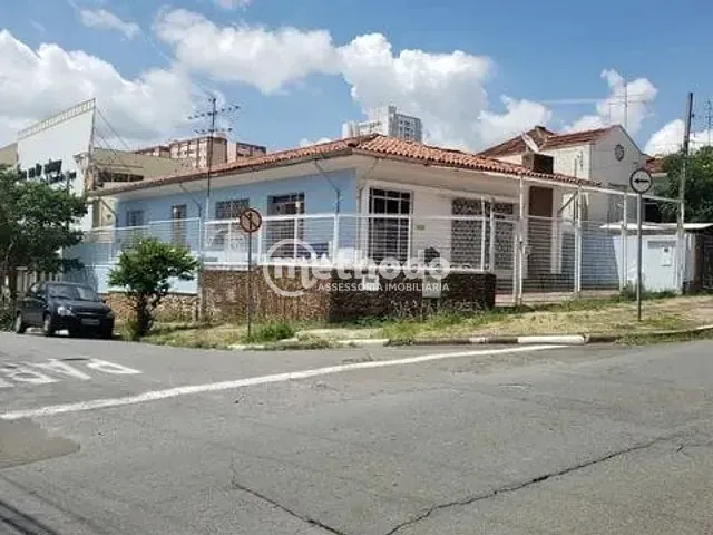 Casa com 300m² 3 quartos e 4 banheiros, à venda, no bairro Bosque em Campinas