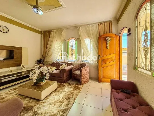 Casa com 300m² 3 quartos e 2 banheiros, à venda, no bairro Jardim Planalto de Viracopos em Campinas