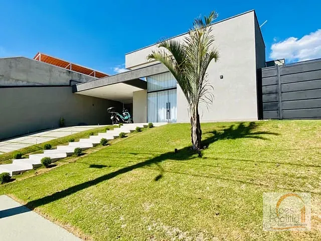 Casa com 510m² 3 quartos e 3 banheiros, à venda, no bairro Jardim Shangri-Lá em Atibaia