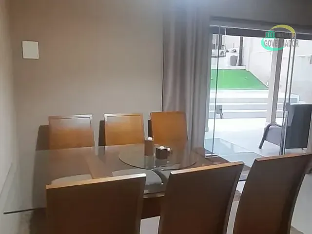 Casa 2 quartos e 2 banheiros, à venda, no bairro Parque São Quirino em Campinas