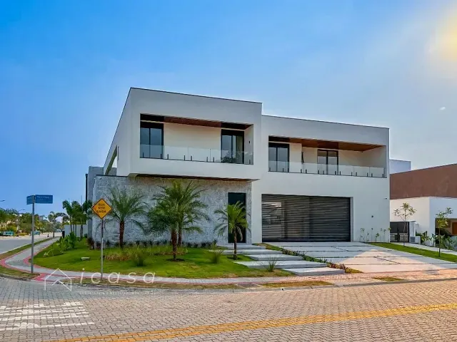 Casa com 1200m² 7 quartos e 5 banheiros, à venda, no bairro Condomínio Chácara Serimbura em São José dos Campos