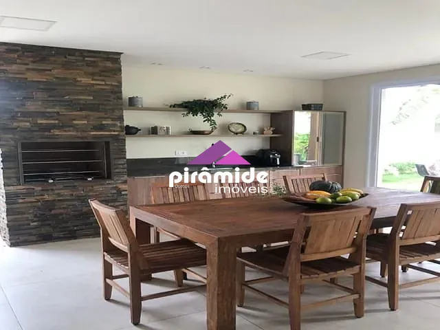 Casa com 493m² 3 quartos e 4 banheiros, à venda, no bairro Urbanova em São José dos Campos