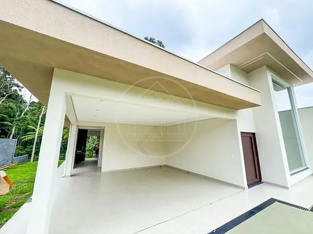 Casa 3 quartos e 4 banheiros, à venda, no bairro Fazenda da Ilha em Embu-Guaçu