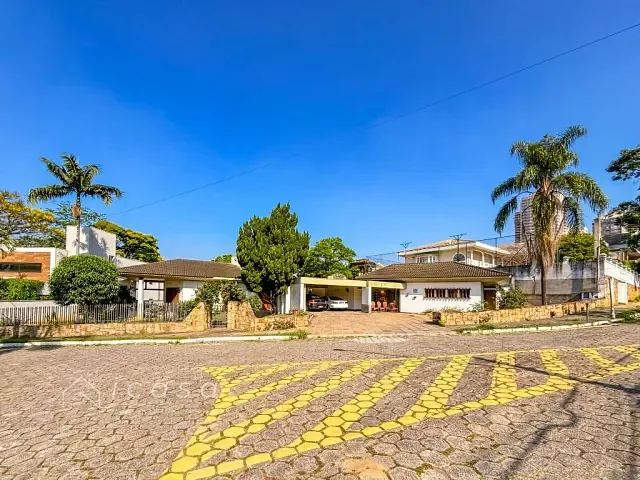 Casa com 1343m² 3 quartos e 6 banheiros, à venda, no bairro Jardim das Colinas em São José dos Campos