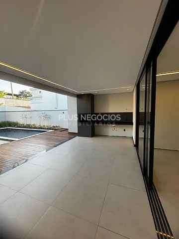Casa à venda com 3 quartos, 250m² - Foto 3