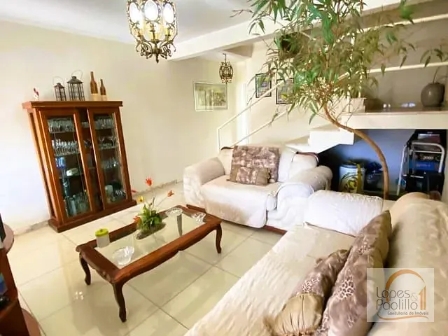 Casa com 100m² 2 quartos e 2 banheiros, à venda, no bairro Vila Mira em Atibaia