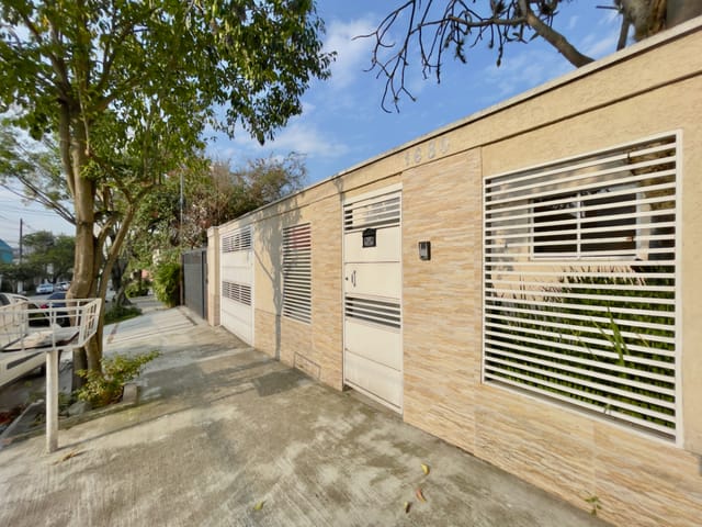 Foto do Casa - Casa para venda em Campo Belo com 3 quartos, sendo 1 suíte , 200m² | Lares e Andares Imóveis