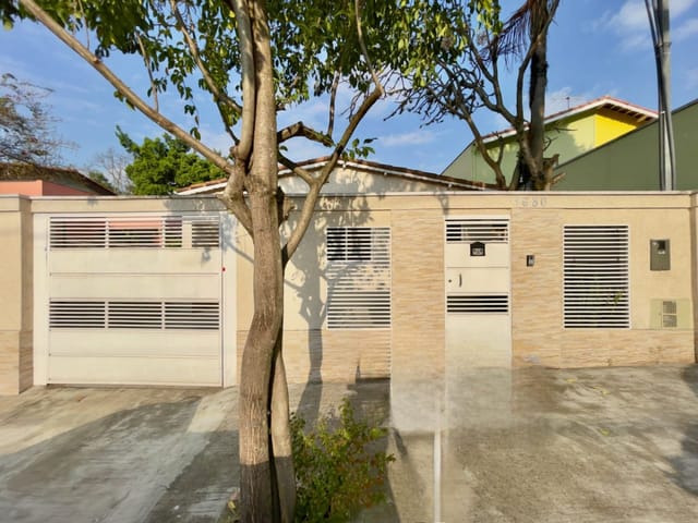 Foto do Casa - Casa para venda em Campo Belo com 3 quartos, sendo 1 suíte , 200m² | Lares e Andares Imóveis