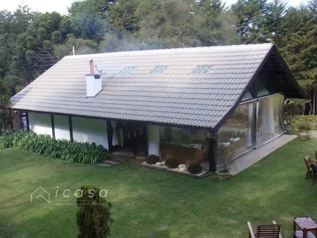 Casa com 50000m² 6 quartos e 8 banheiros, à venda ou para alugar, no bairro Capivari em Campos do Jordão