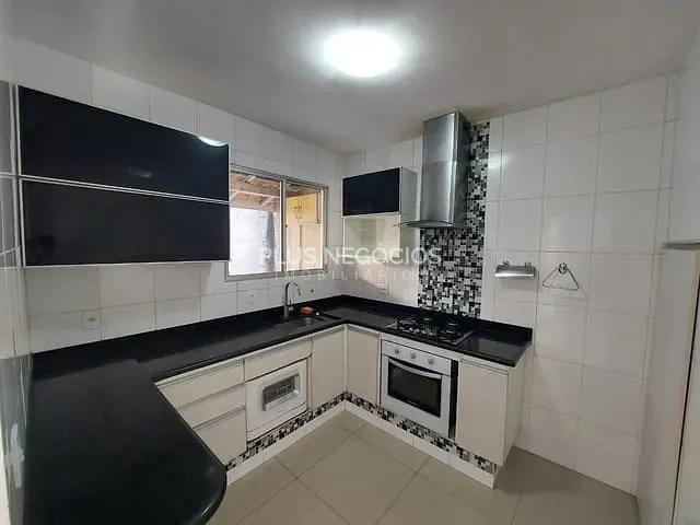 Casa com 175m² 3 quartos e 2 banheiros, à venda, no bairro Bairro da Vossoroca em Sorocaba