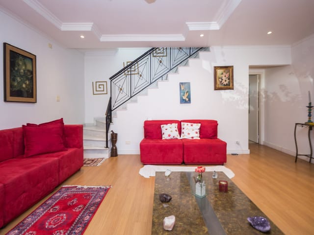 Casa com 220m² 3 quartos e 5 banheiros, à venda, no bairro Campo Belo em São Paulo