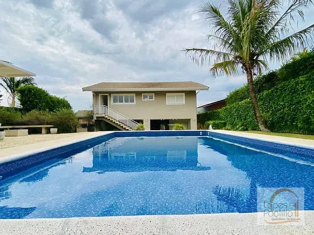 Casa com 720m² 3 quartos e 2 banheiros, à venda, no bairro Jardim Itaperi em Atibaia