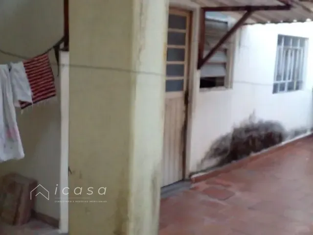 Casa com 370m² 2 quartos e 1 banheiro, à venda, no bairro Jardim Satélite em São José dos Campos